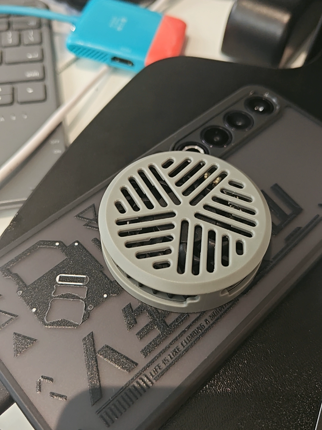 Best Phone Cooler for Gaming Kit Black photo review